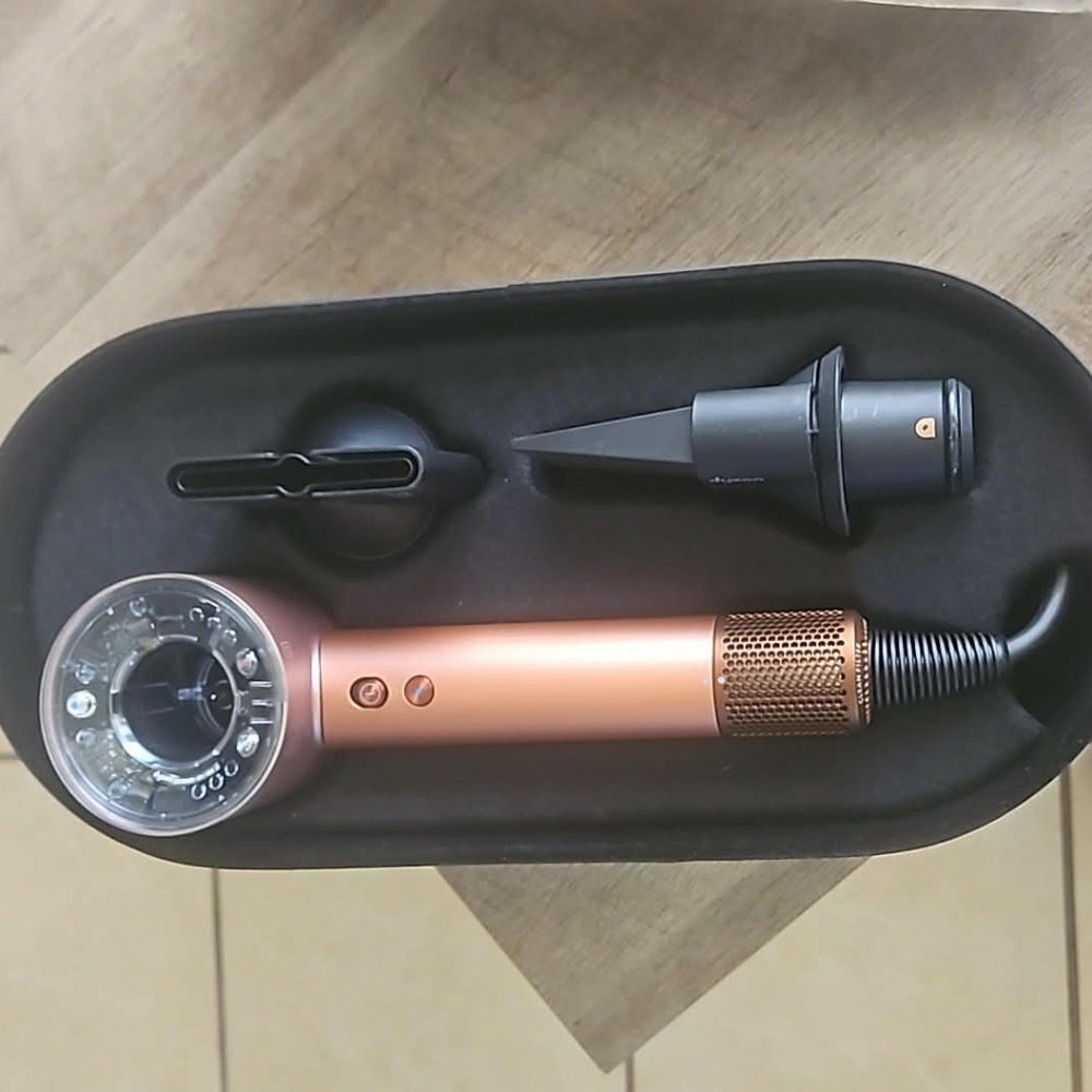 Dyson Copper and Black Hair Styling Set - Picture 6 of 9